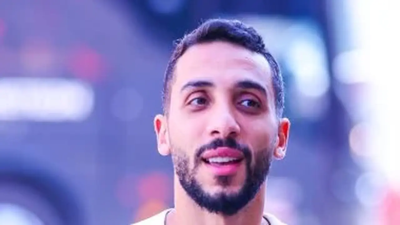 مستجدات البرنامج التأهيلي والعلاج التحفظي لنجم الأهلي كريم فؤاد بعد إصابته